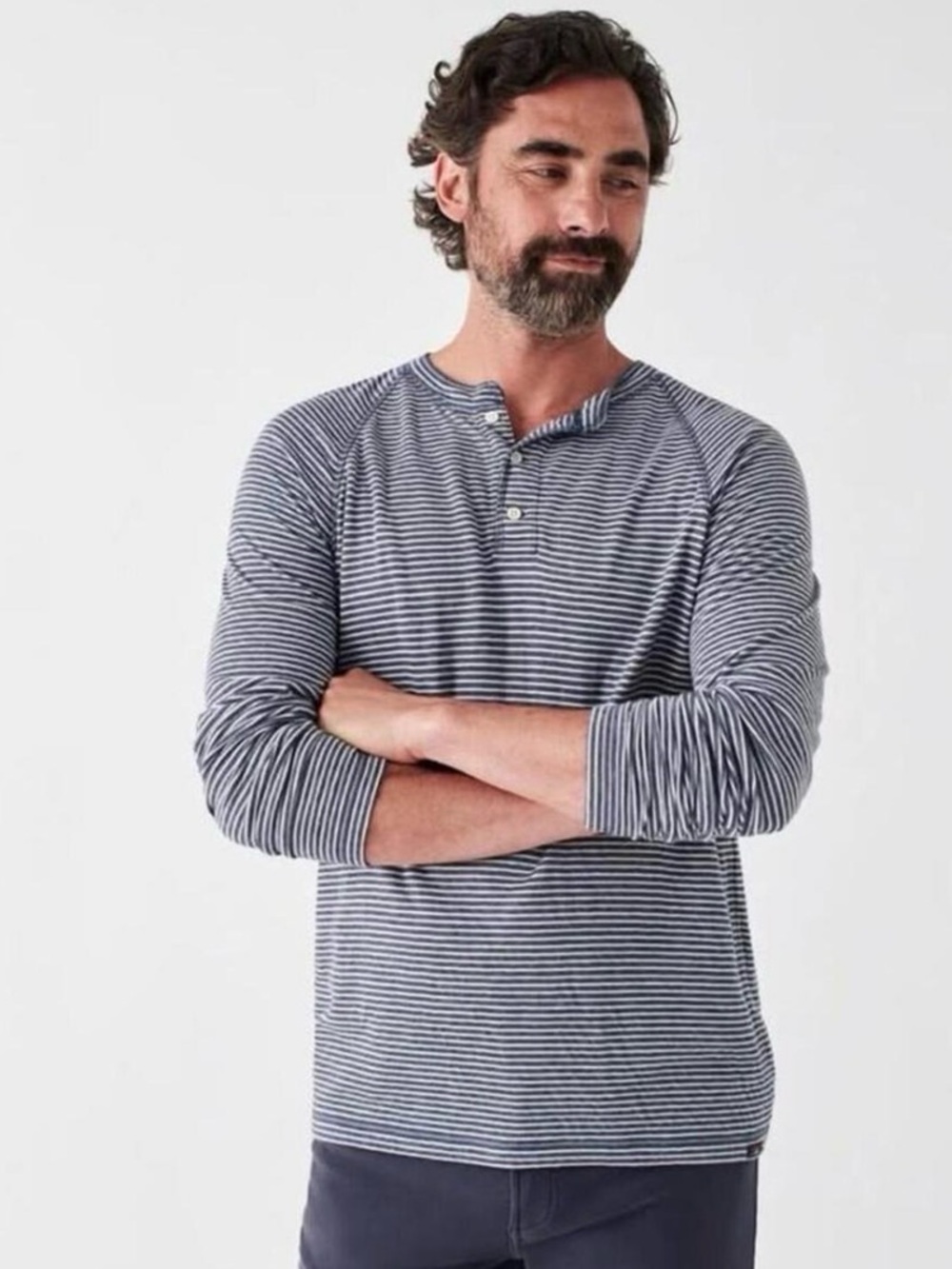 Faherty Henley Shirt Mens Large
Cloud Cotton Blue Striped L/S Pima Modal Soft
